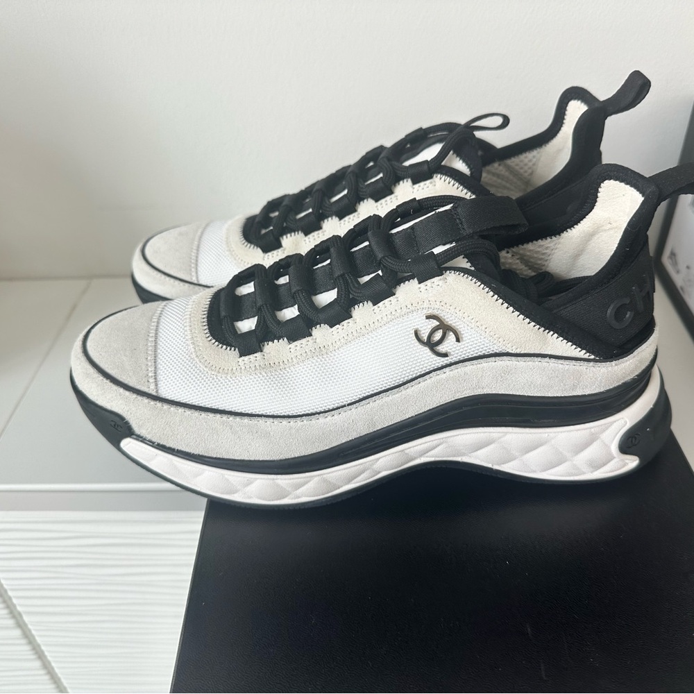 CHANEL Interlocking CC Logo Sneakers